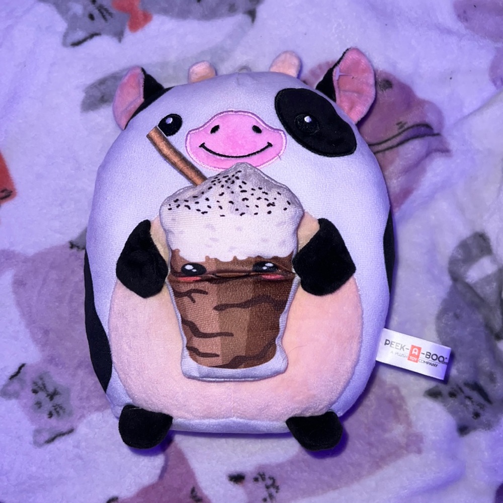 Plush cow